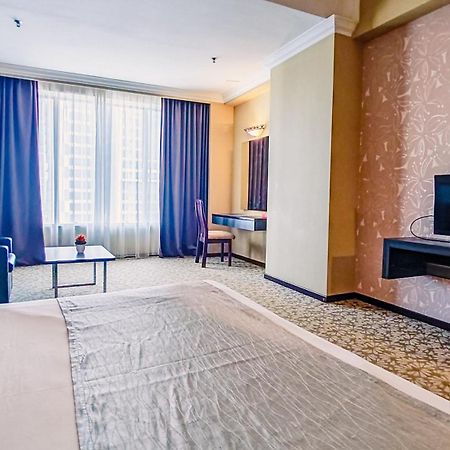 New York Hotel Johor Bahru Bagian luar foto