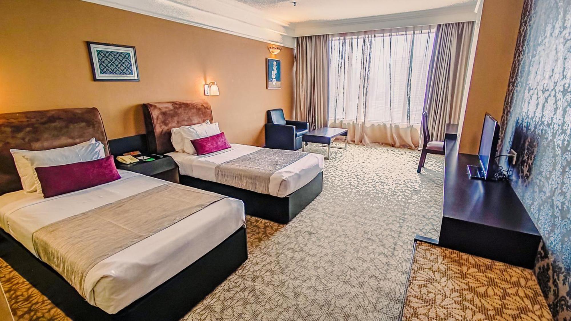 New York Hotel Johor Bahru Bagian luar foto